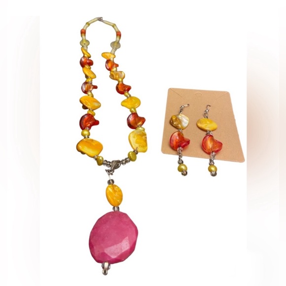 Handcrafted necklace set color red orange & yellow - Picture 4 of 10